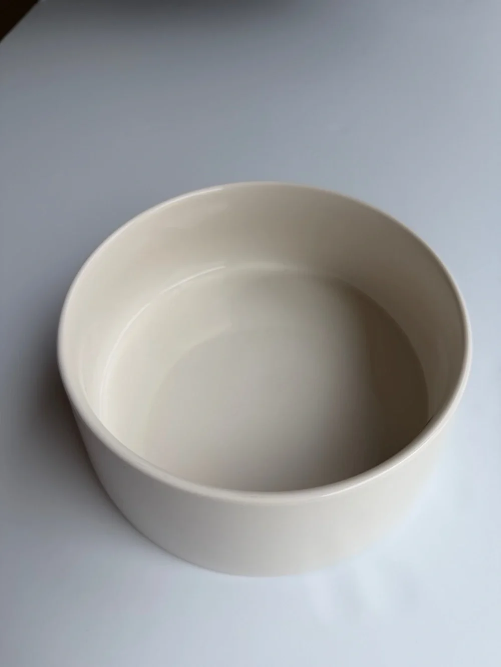 'Bougie'Pet Bowl Ceramic Dog Bowl with Pink 'Bougie' Lettering
